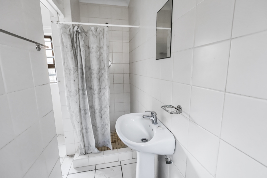 To Let 1 Bedroom Property for Rent in Cambridge West Eastern Cape